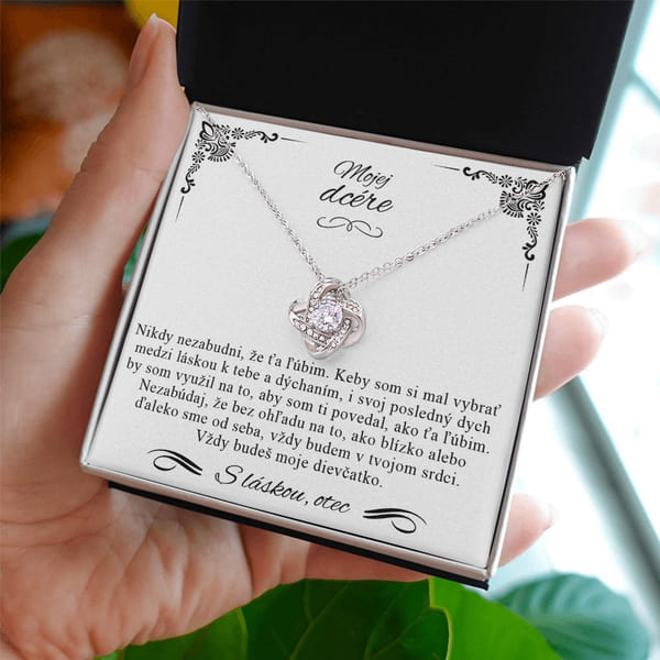 SK29_SARAH_600X600_V2