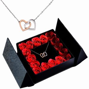 Náhrdelník v krabici ruží | HEARTS_ETERNALROSE