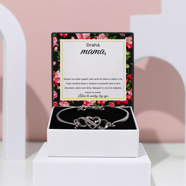 SK145_HAZEL_HEARTBRACELET_600x600px_V2