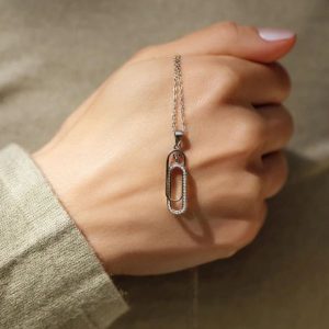 Náhrdelník s kancelárskou spinkou | CLIPET