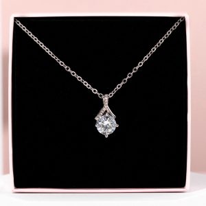 Náhrdelník so zirkónovým kryštálom | ALLURE