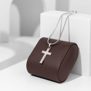 Náhrdelník s krížikom | MENCROSS